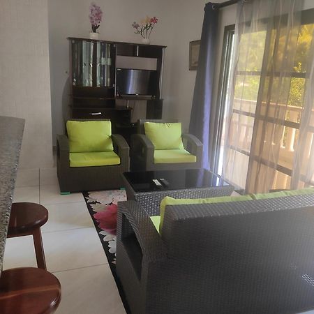 Sue-Etoile Self Catering Apartment Pointe Au Sel Ngoại thất bức ảnh